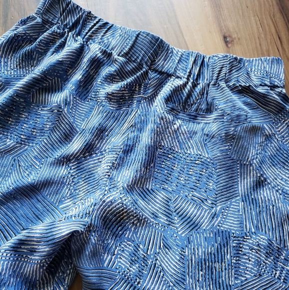 Rachel Zoe Silk Blue, White, and Black Pant. - Picture 7 of 7